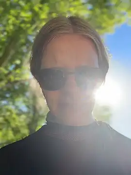 bikergirl_97 (F young) - Special: tip 50tk for stranger clip