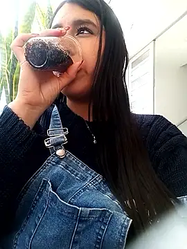 charlottte_wh webcam