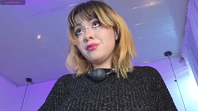 NinaSakura_Eup webcam