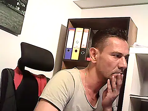 mastercharisma35 webcam