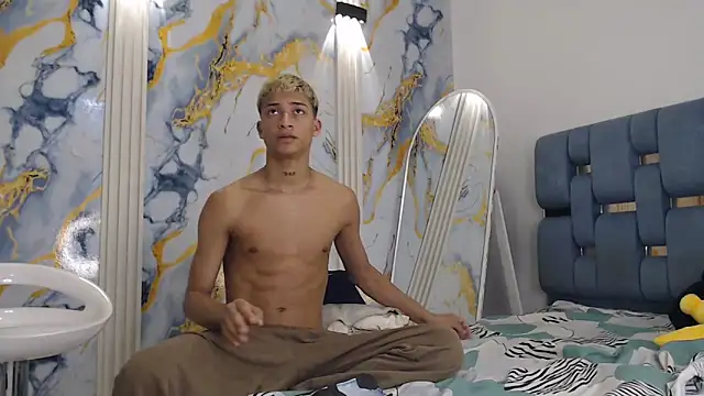 gold_boys - GOLD_BOYS's free webcam - UK Sex Cams