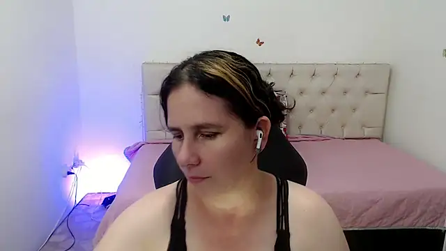 victoria_jones webcam