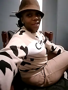 InnocentSlutXx webcam