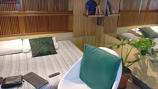 Eli666uwu live sex cam