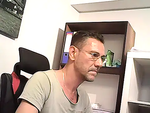 mastercharisma35 webcam