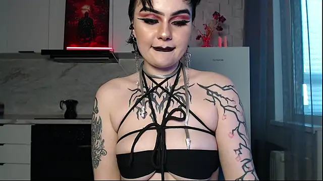 IntrigueYourDay webcam