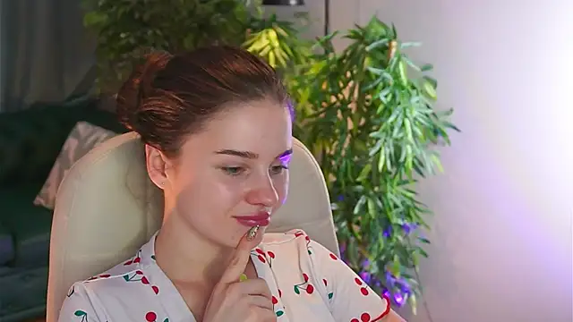 Olivia_Farrell webcam