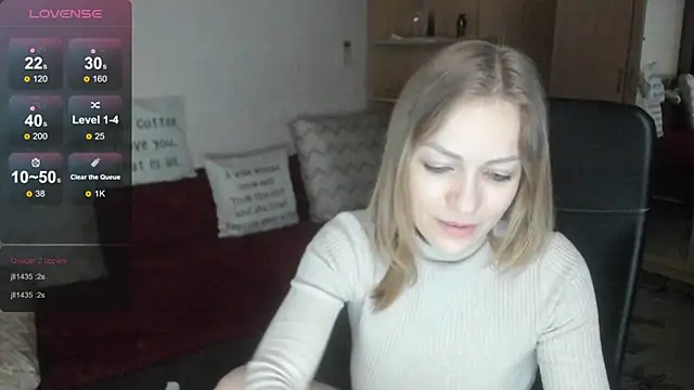 Tiffany_Bates webcam