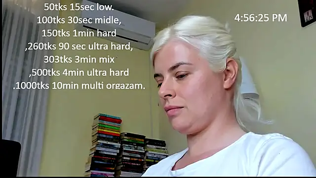 queenofthenighttt - Queenofthenighttt's free webcam - UK Sex Cams