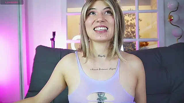 miss_sharlotte18 webcam