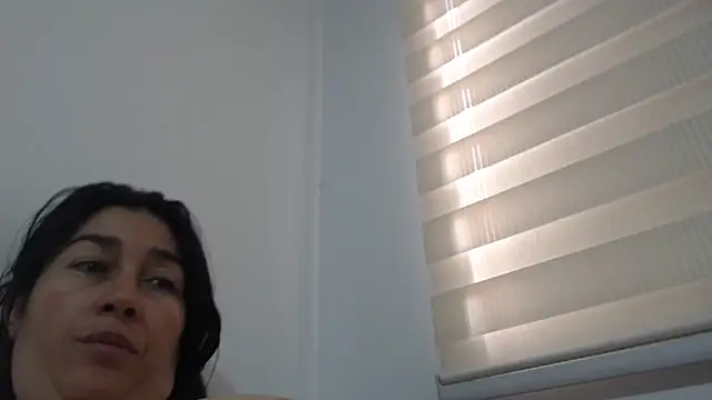 Webcam Model (andreaisis2)  is live.Free join now!