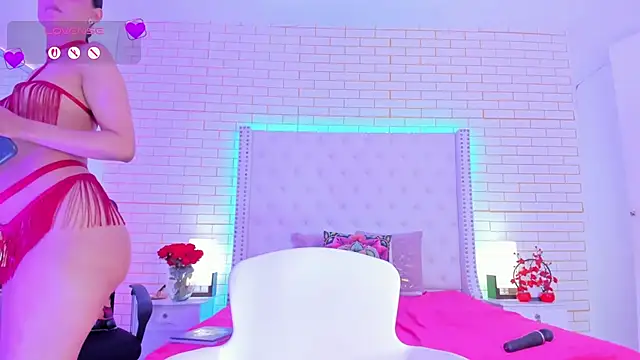 Coco_Balenciaga_ webcam