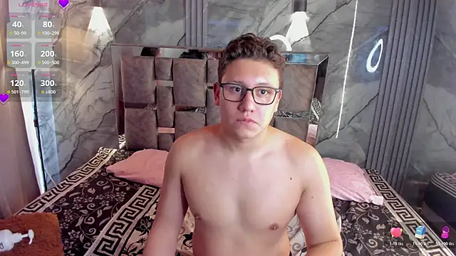 Manson_and_Zoe webcam