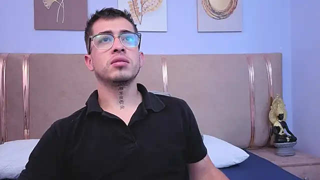 Tommas_Jhonson webcam