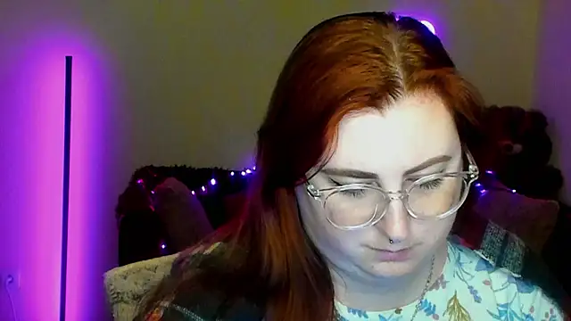 alicia_love00 - Alicia_love00's free webcam - UK Sex Cams