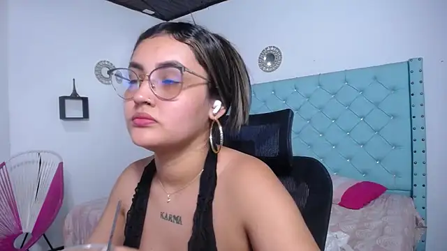 kathe-mills235 webcam