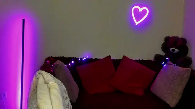 Alicia_love00 webcam