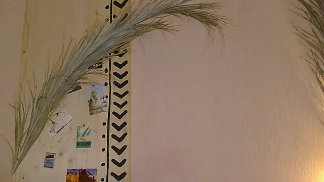 Kirana_Hayes Live Webcam on Stripchat