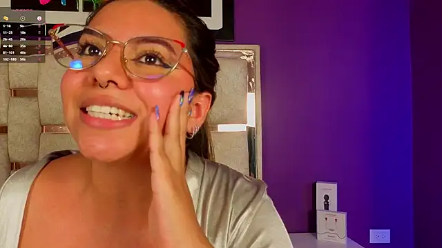 emilyy_cooperr webcam