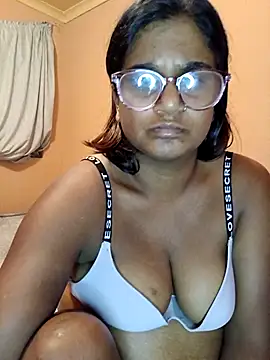 indianstrawberrylips4u webcam