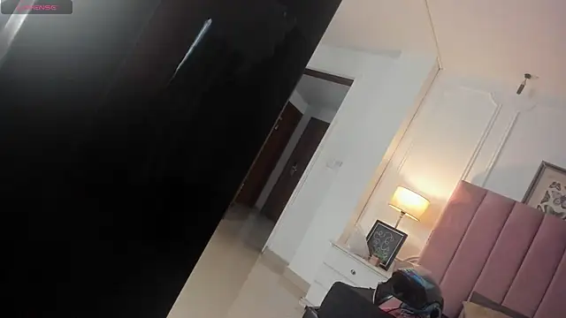 alexa_fox669 - Alexa_fox669's free webcam - UK Sex Cams