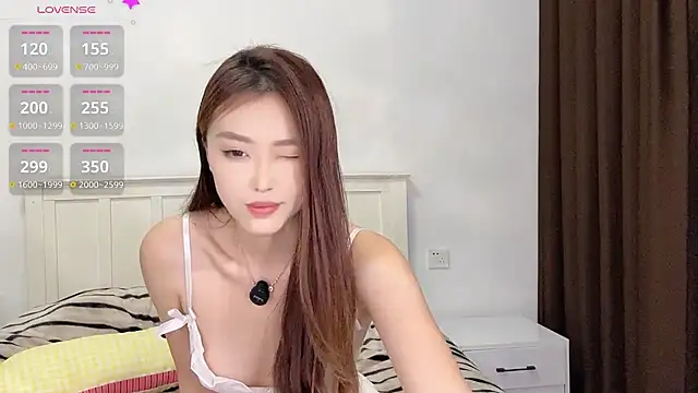 iaia_iris (Ask my age) - 精油抹胸