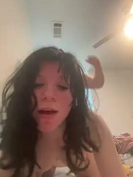 kaygbbmama - Kaygbbmama's free webcam - UK Sex Cams