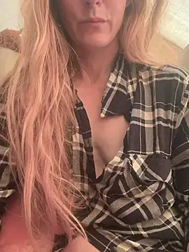 goldenflamegoddess (F milf) - Cum or bust