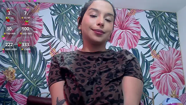 Small_naughty_ webcam