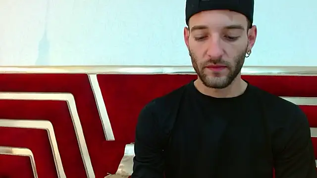 Christopher_saint webcam