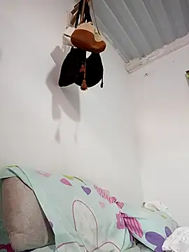 bigassmommy_x - Bigassmommy_x's free webcam - UK Sex Cams