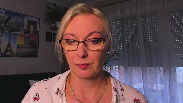 vanessa_chat - Vanessa_chat's free webcam - UK Sex Cams