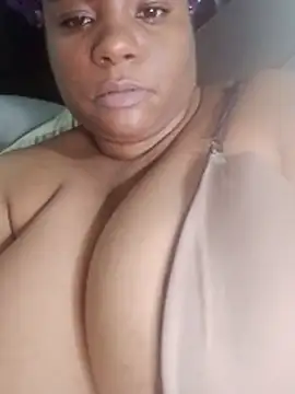 bigtitssxx webcam