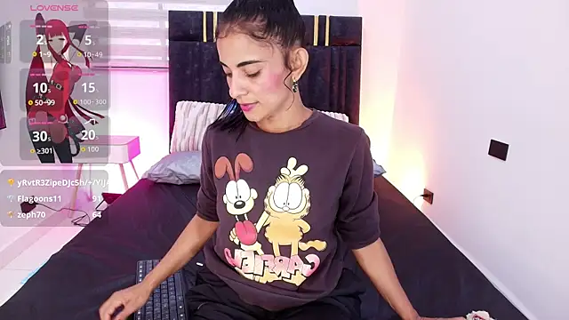 naked webcam Sara Ck