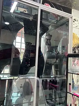 rapunzel069 (F young) - show ass + oil + Spank ass 15x 🍑👋