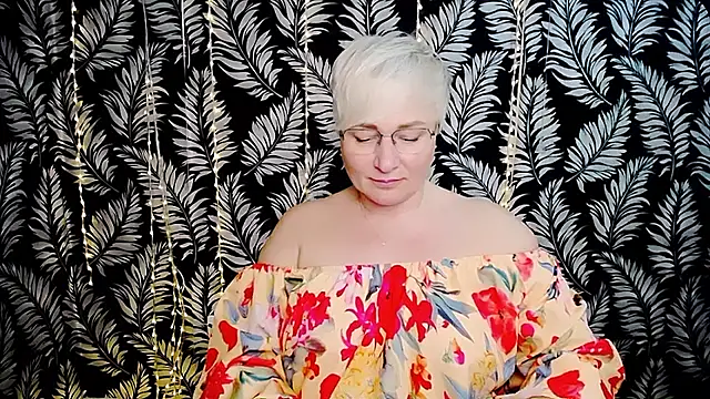 olivia_playful (Ask my age) - Dirty talk, hot, passionate, friendly