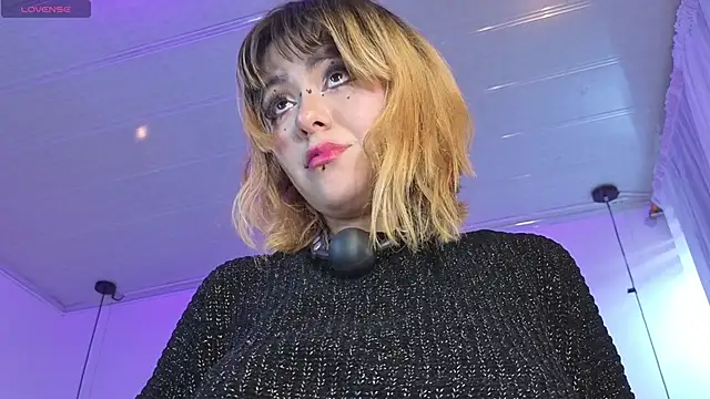 NinaSakura_Eup webcam