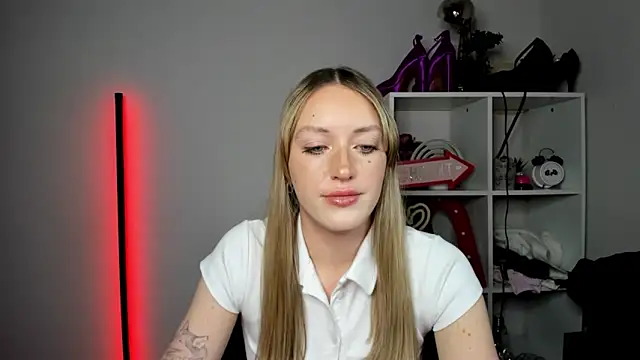 evelynblond (F young) - for gym leggins