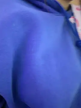 dakota__ls (F teen) - Flash tits🍒🍒