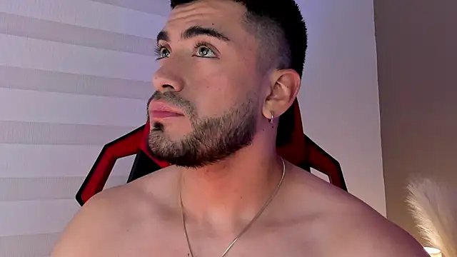 Alexander_Diazz webcam