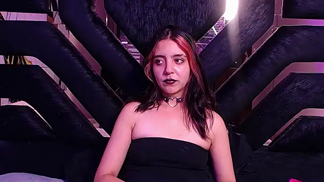 amberblackcs01 - Amberblackcs01's free webcam - UK Sex Cams