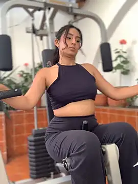 redmoon_ (F young) - SHOW ASS AND 10 SQUATS