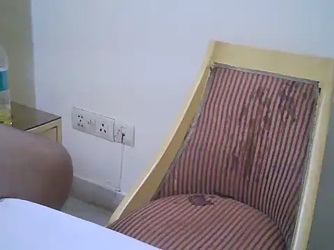 monty_lonely4u webcam