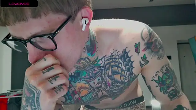 white_King9999 webcam