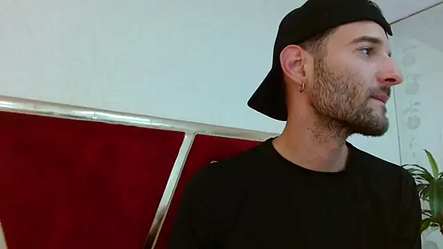 Christopher_saint webcam