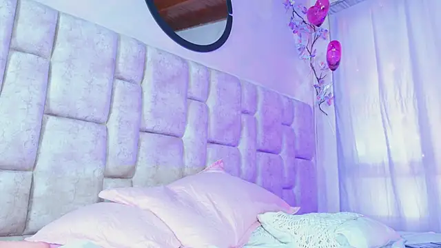 NanyMatrioska webcam