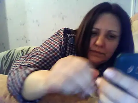 LockyCharm111 webcam