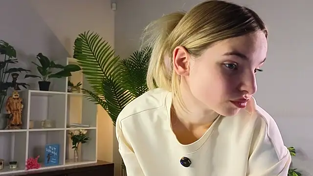 RosannPritchard webcam