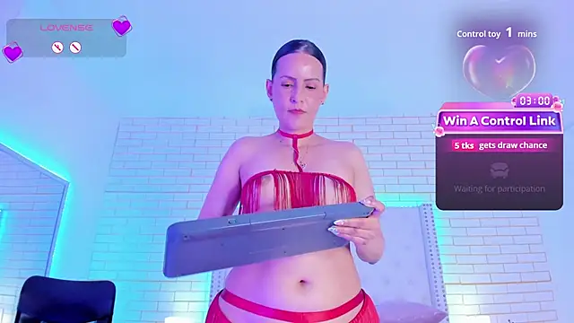 Coco_Balenciaga_ webcam