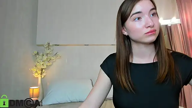 Adelina_Bliss webcam